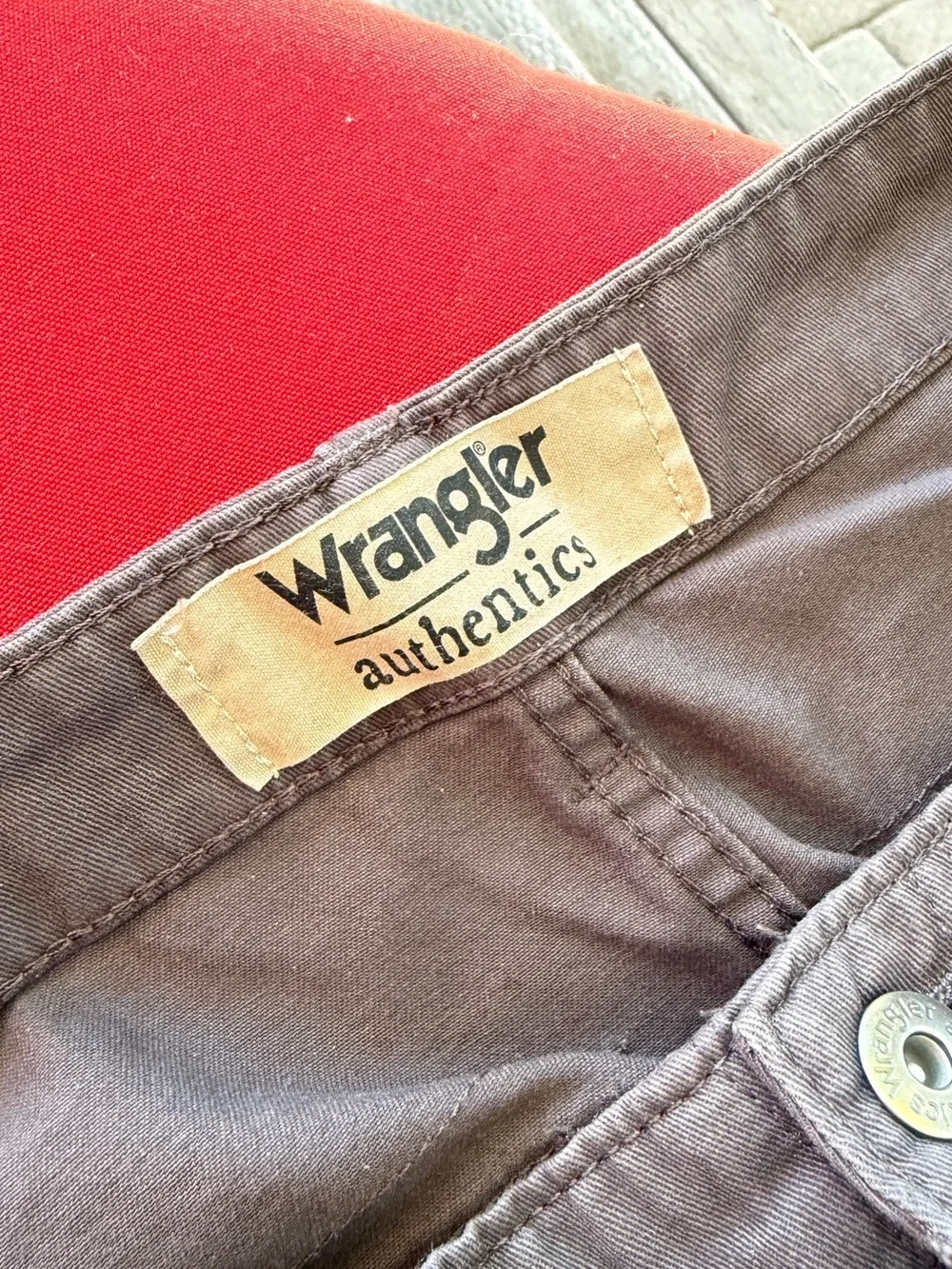 Wrangler Men's Dark Gray Cargo Pants with Multiple Pockets